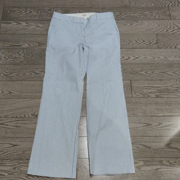 Beautiful pants by J.Crew🌼☘️💕 - Picture 4 of 16